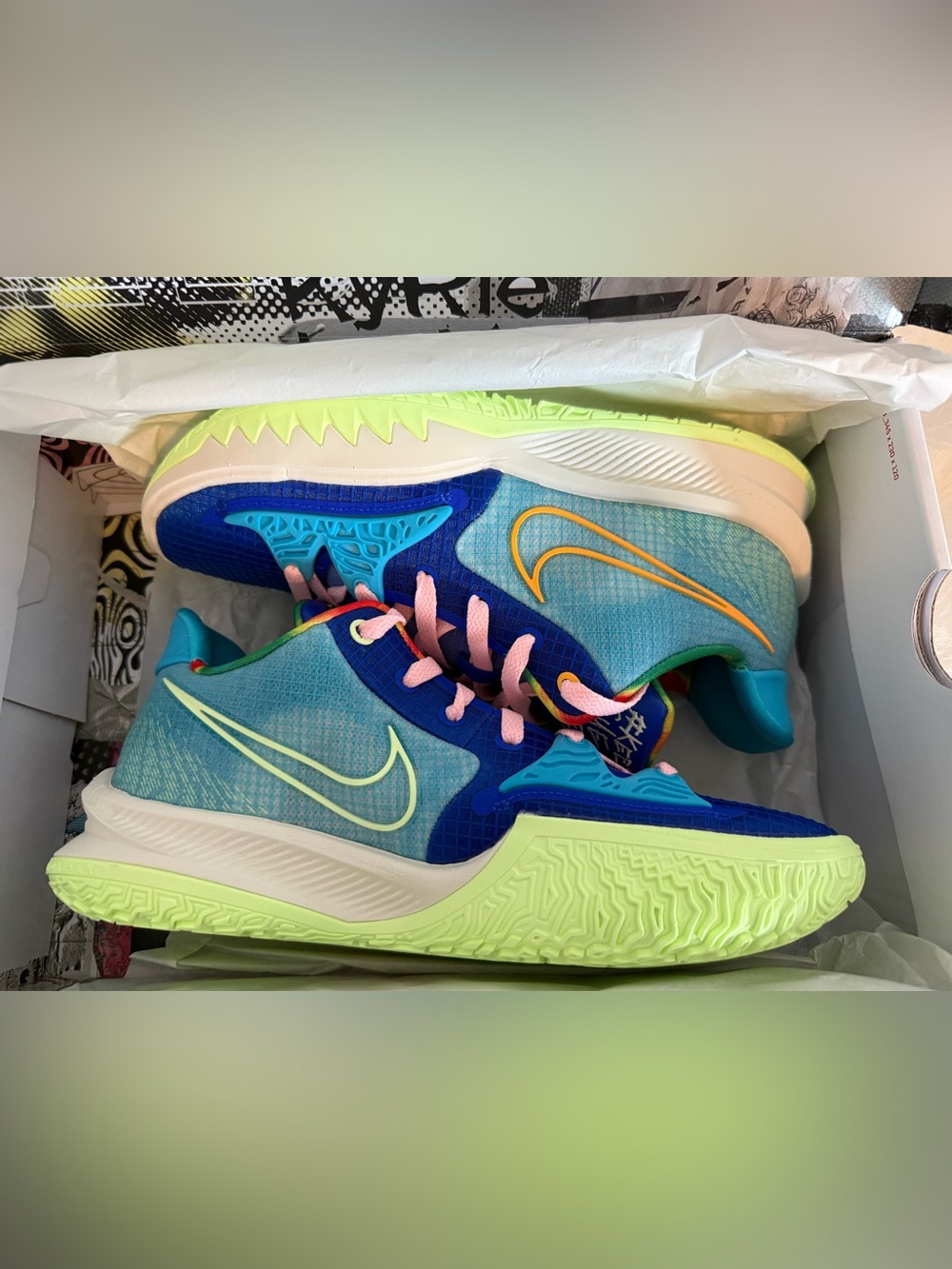 Nike Sue Bird x Kyrie Low 4
